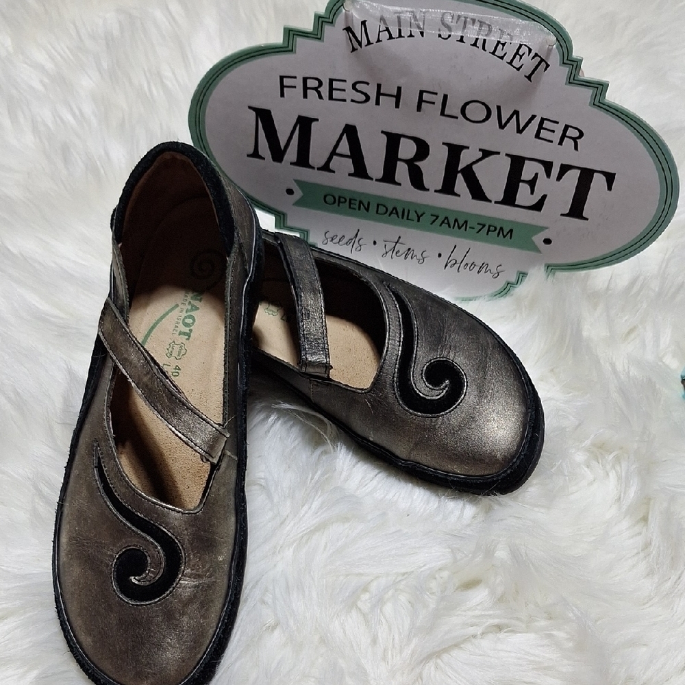 Metallic NAOT Leather Shoes Size 9